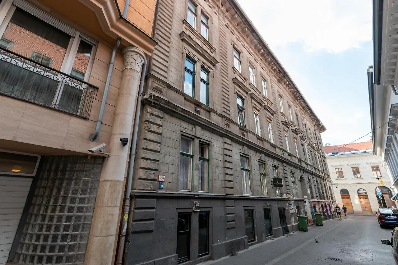 Spacious & Stylish Apartment In Downtown Budapest 0*,  Hungary